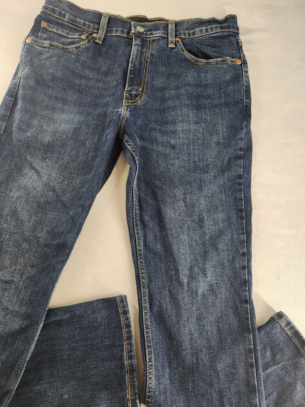 Levi's Classic 511 Slim Straight Fit Blue Denim Jeans Mens 32x30 Medium Wash